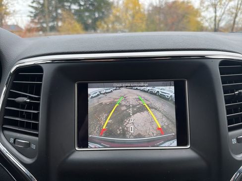 Certified 2018 Jeep Grand Cherokee Limited image 20