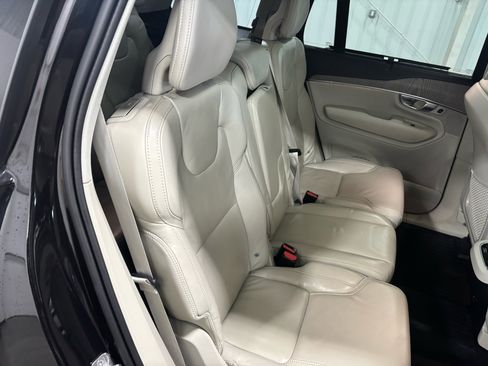 Used 2021 Volvo XC90 T6 Inscription w/ Climate Package image 34
