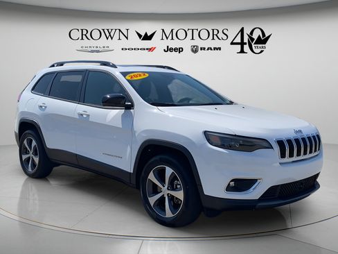 Used 2022 Jeep Cherokee Limited AWD/4WD image 3