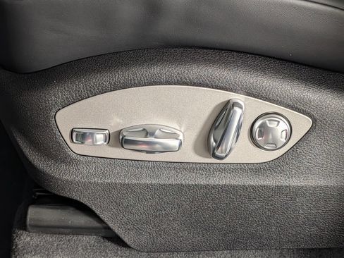 New 2026 Porsche Macan Turbo AWD/4WD image 29