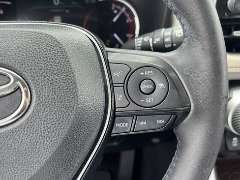 Certified 2020 Toyota RAV4 Limited FWD image 20