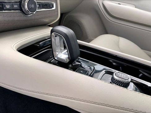 Used 2023 Volvo XC90 T8 Plus w/ Protection Package image 17