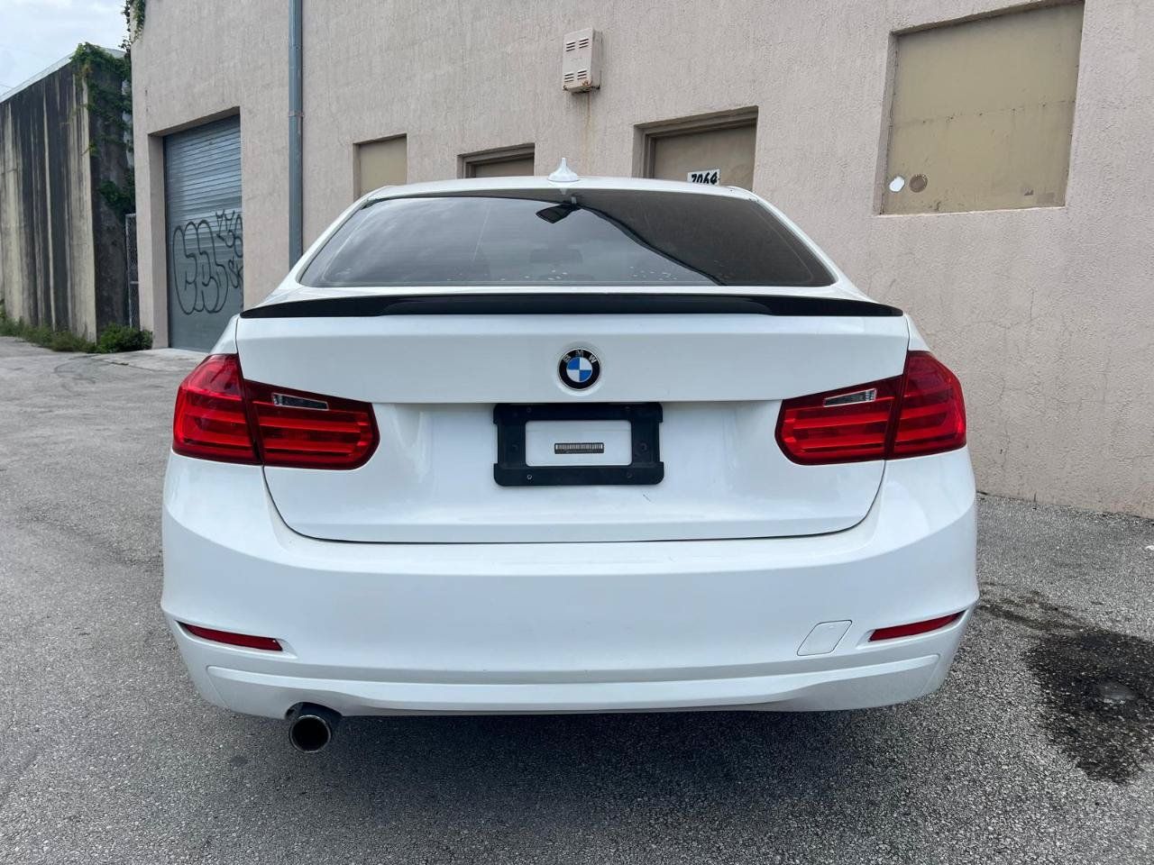 Used 2014 BMW 320i Sedan RWD image 9