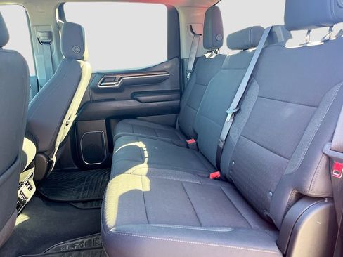Used 2025 Chevrolet Silverado 1500 LT AWD/4WD image 25