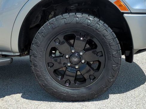 Used 2020 Ford Ranger XLT w/ Equipment Group 302A Luxury AWD/4WD image 11
