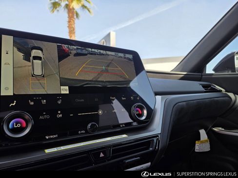 New 2026 Lexus TX 500h AWD image 18