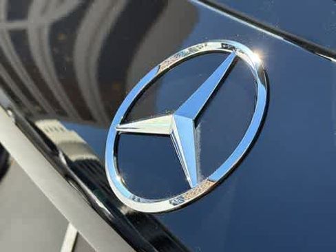 Used 2016 Mercedes-Benz GLC 300 4MATIC image 9