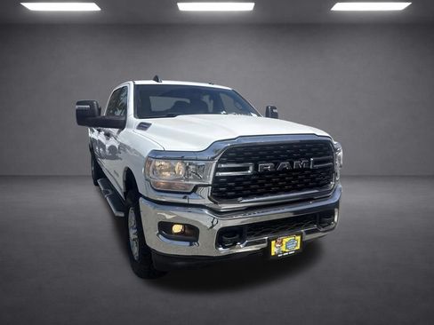 Used 2024 RAM 2500 Big Horn AWD/4WD image 7