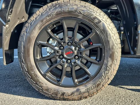 Used 2024 Toyota Tundra Platinum image 12