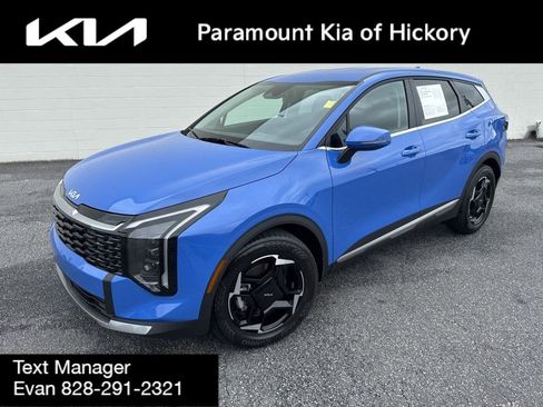 Used 2026 Kia Sportage EX FWD image 1