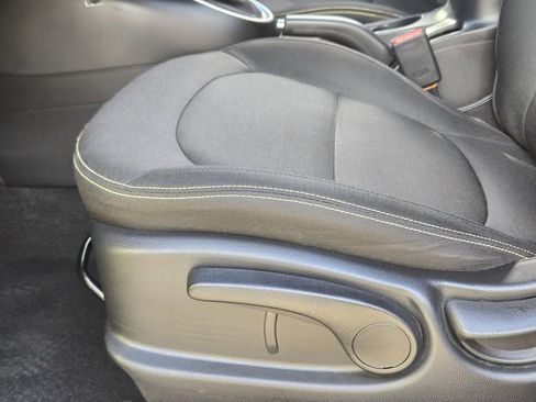 Used 2015 Kia Soul + image 27