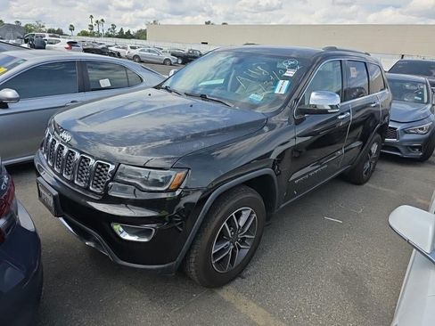 Used 2019 Jeep Grand Cherokee Limited w/ Luxury Group II RWD image 2