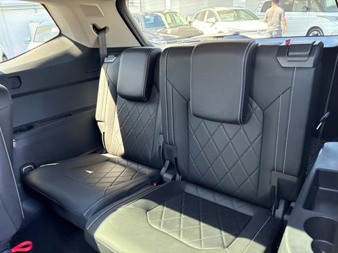 Used 2025 Volkswagen Atlas SEL Premium R-Line image 14