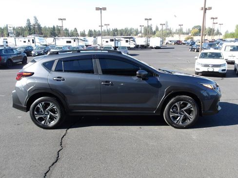 Used 2024 Subaru Crosstrek 2.0i Premium w/ Crosstrek Mirror Package AWD/4WD image 6