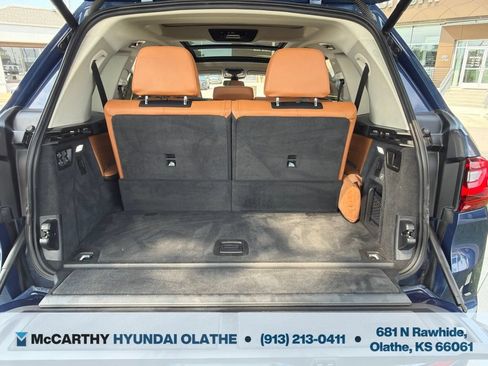 Used 2021 BMW X7 xDrive40i w/ Executive Package 2 AWD/4WD image 24