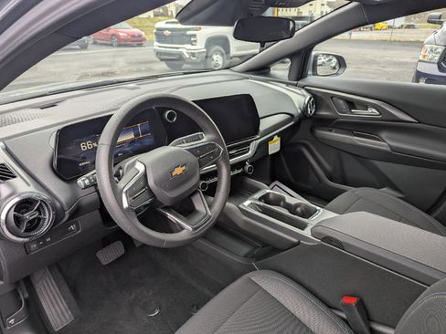 New 2026 Chevrolet Equinox EV LT image 20