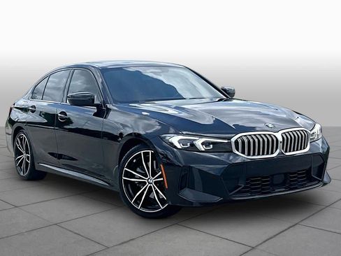 Used 2023 BMW 330i Sedan w/ M Sport Package RWD image 2