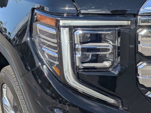 Used 2025 GMC Sierra 1500 Denali w/ Denali Reserve Package image 9