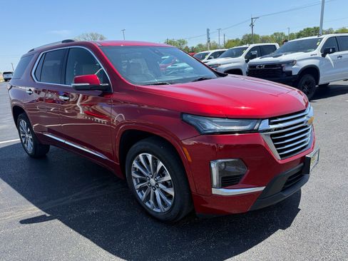 Used 2022 Chevrolet Traverse Premier image 7