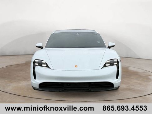 Used 2023 Porsche Taycan image 8