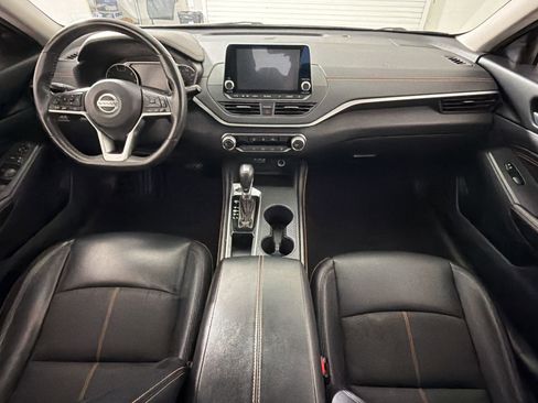 Used 2022 Nissan Altima 2.5 SR FWD image 14