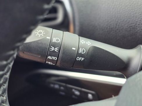 Used 2019 Toyota Prius Prime Advanced image 38