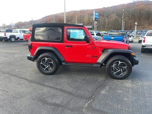 Used 2024 Jeep Wrangler Sport S image 2