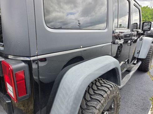 Used 2015 Jeep Wrangler Unlimited Sport image 9