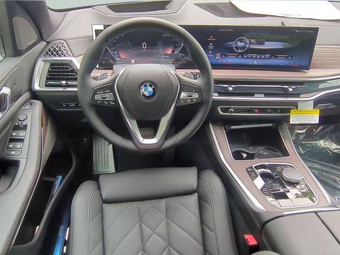 New 2026 BMW X5 xDrive40i w/ Premium Package AWD/4WD image 12