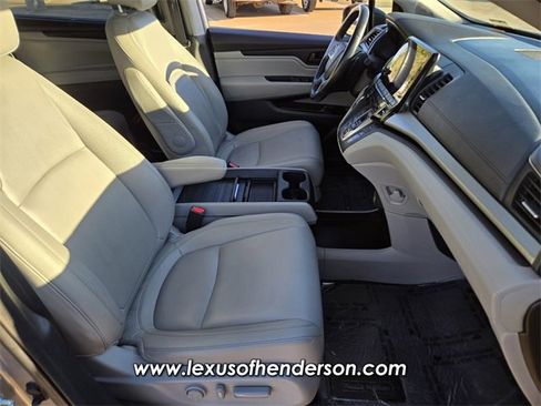 Used 2023 Honda Odyssey EX-L image 17