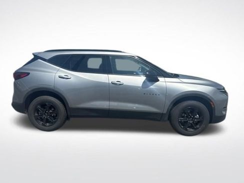 Used 2023 Chevrolet Blazer LT w/ Convenience Package FWD image 6