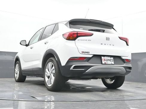 Used 2025 Buick Encore GX Preferred FWD image 30