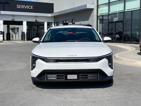 New 2026 Kia K4 LX image 2