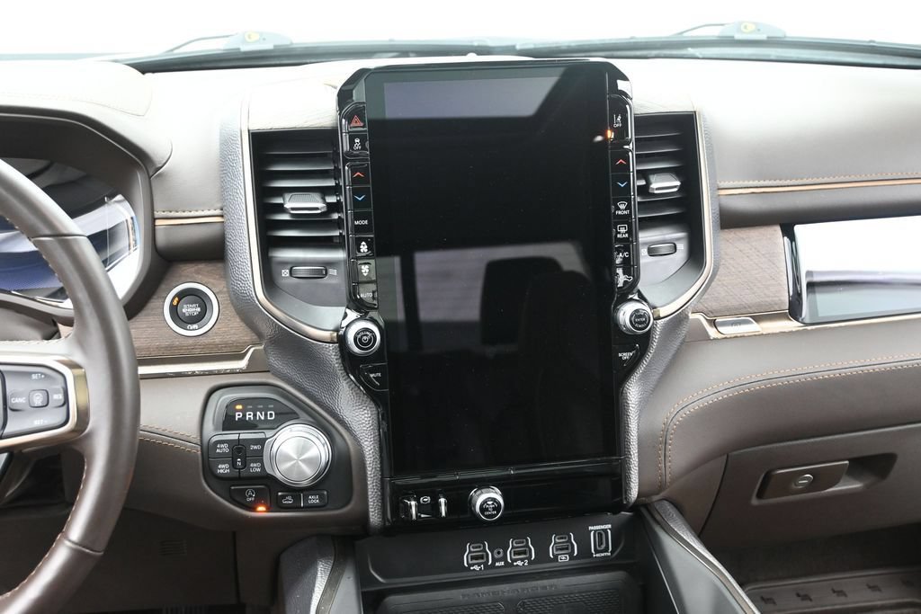 Used 2025 RAM 1500 Limited AWD/4WD image 32