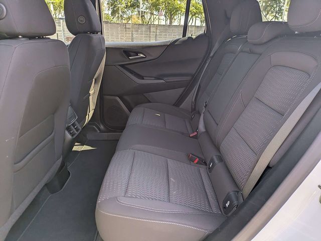 Used 2025 Chevrolet Equinox LT FWD image 12