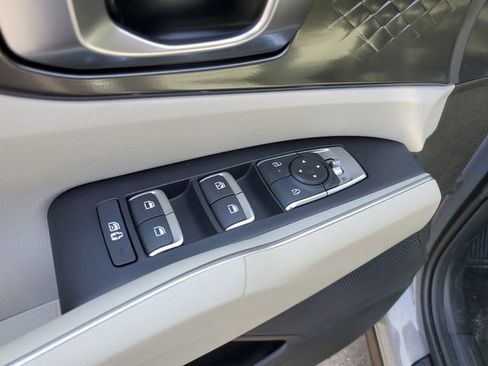 New 2026 Kia Sorento S FWD image 16