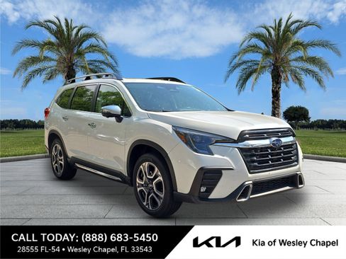 Used 2023 Subaru Ascent Touring AWD/4WD image 1