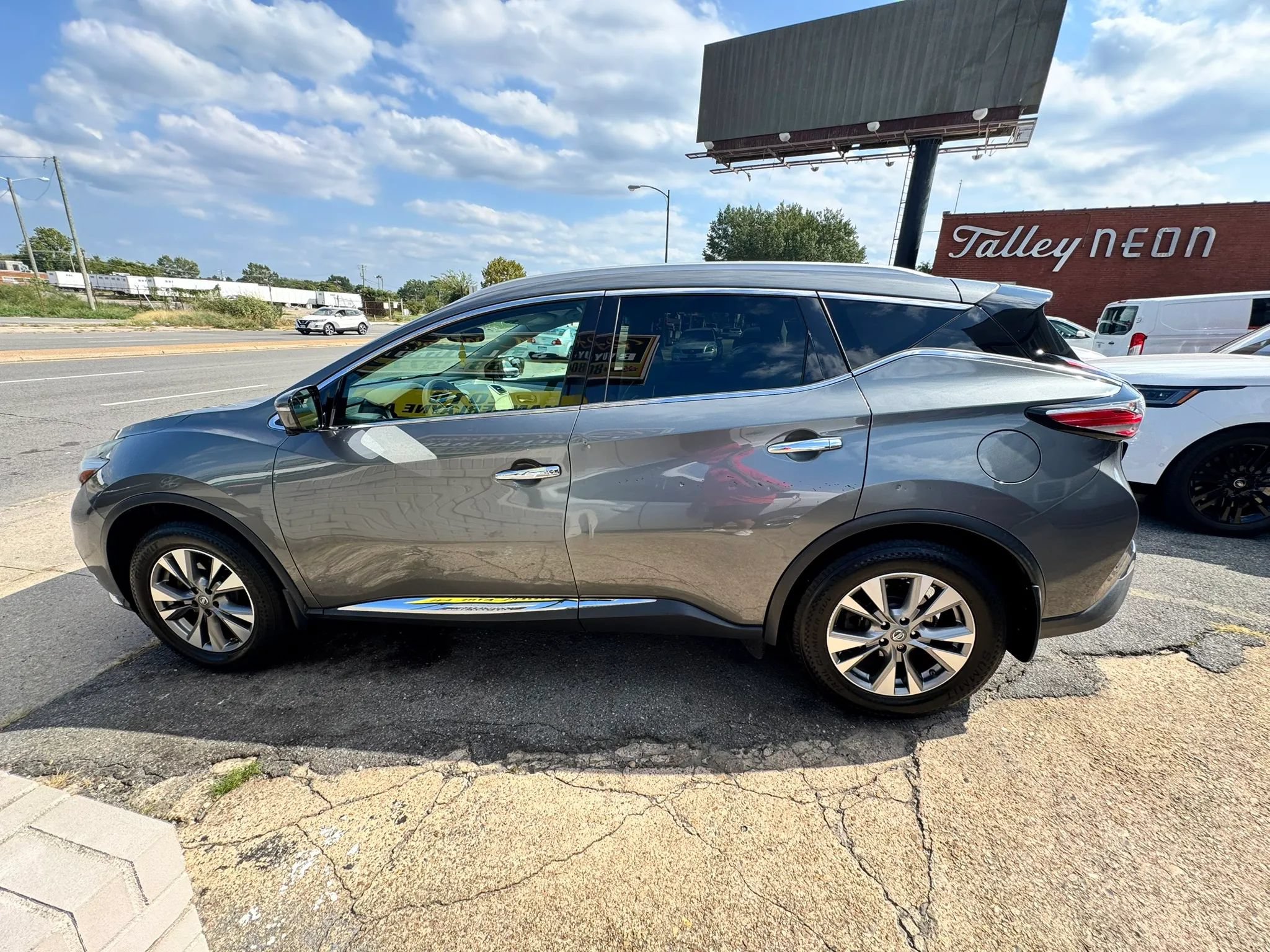 Used 2015 Nissan Murano SL w/ Cargo Package FWD image 6