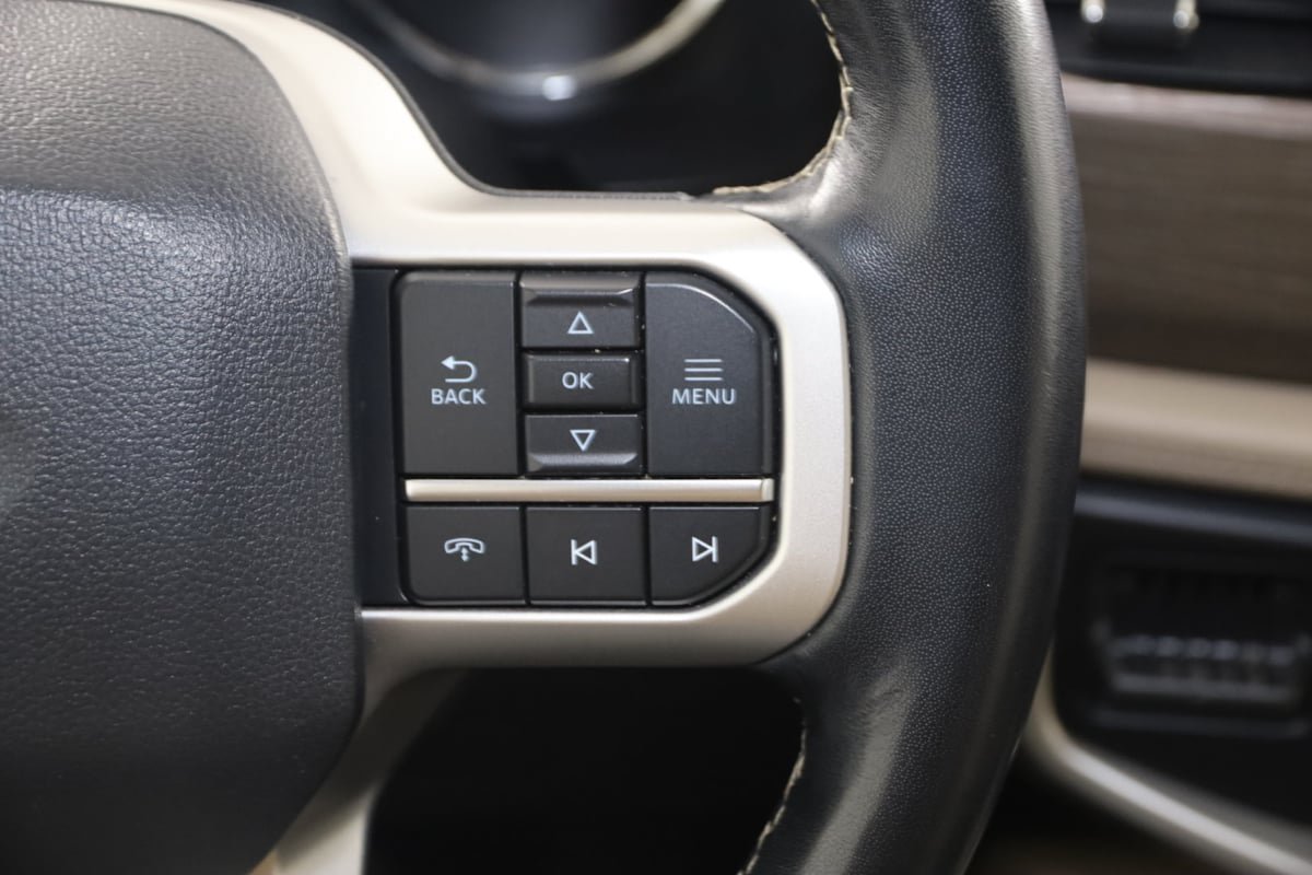 Used 2024 Ford Expedition Limited AWD/4WD image 32