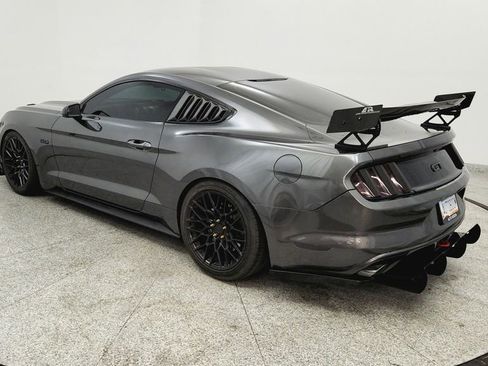 Used 2016 Ford Mustang GT RWD image 3