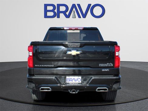 Used 2023 Chevrolet Silverado 1500 High Country w/ High Country Premium Package image 6