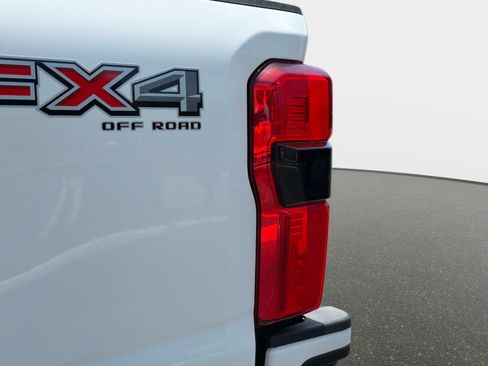Used 2024 Ford F250 Platinum AWD/4WD image 16