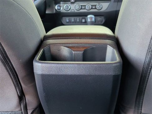 Certified 2019 Toyota Tacoma TRD Sport image 26