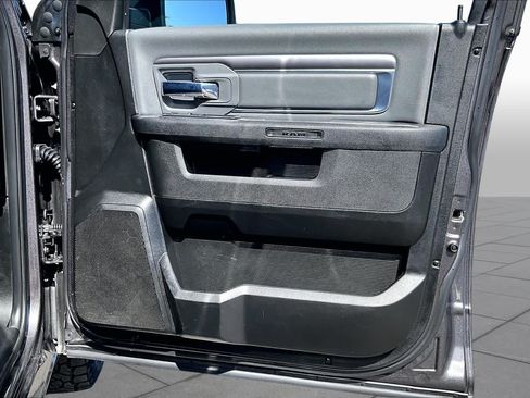 Used 2022 RAM 1500 Classic SLT RWD image 42