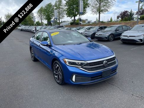 Certified 2023 Volkswagen Jetta SEL FWD image 3