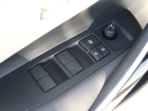 New 2026 Toyota Corolla XLE image 27