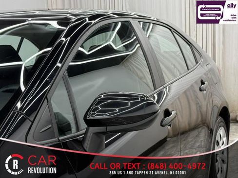 Used 2022 Toyota Corolla LE image 51