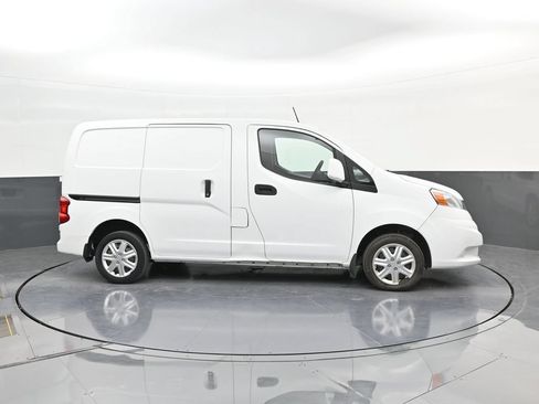 Used 2020 Nissan NV200 SV FWD image 9