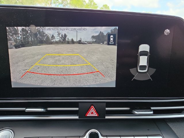 Used 2022 Hyundai Elantra Limited FWD image 18