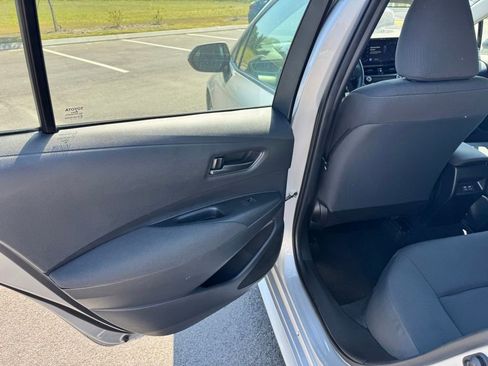 Used 2025 Toyota Corolla LE FWD image 25